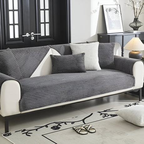 PuffSoft Soffaöverdrag – Plyschsammet, halkfritt överdrag för ultimat komfort och stil Carvallo