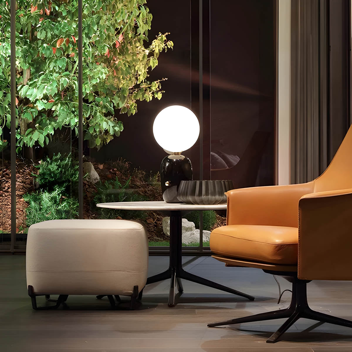 Stilren Globe Bordslampa Carvallo