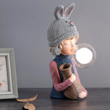 Resin bordslampa Elegance Lyra Rabbit Girl – Dubbel-glasskärm Carvallo