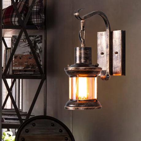 UrbanGlow - Industriell Vintage Vägglampa i Retro Stil för Loft, Café & Vardagsrum Carvallo