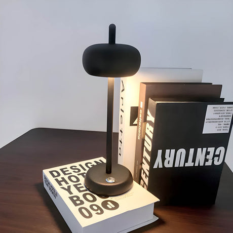 Slick Mid-Century Skrivbordslampa Carvallo