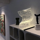LumiAcrylic - Modern LED Bordslampa av Akryl | Stilren Dekorativ Belysning Carvallo