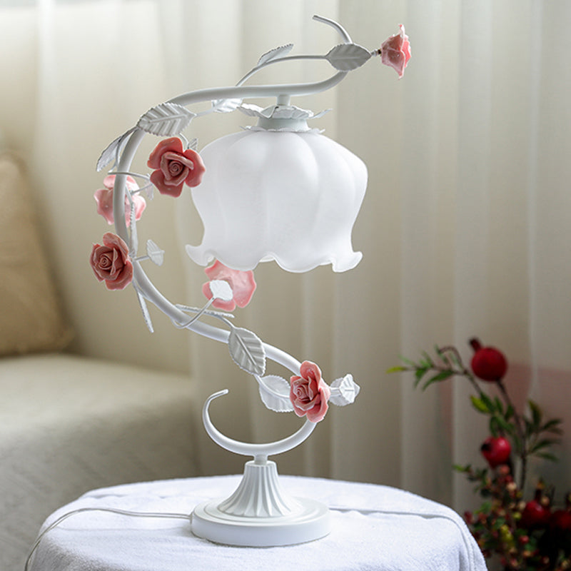 Elegant Rose Lampa med Glaslock Carvallo