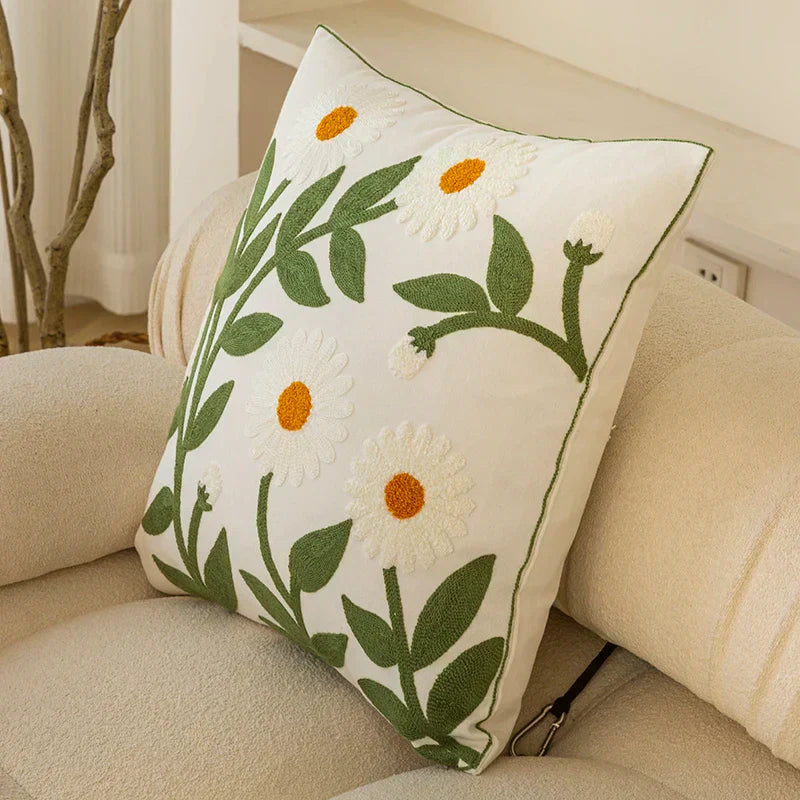 Carvallo – Bomullskuddeöverdrag med Fin Blomsterbroderi Carvallo