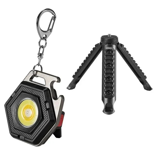 Carvallo Mini LED Campinglampa | USB-C Uppladdningsbar | COB-Arbetslampa med magnetfot | 7 Ljuslägen & IP64 Vattenskydd Carvallo