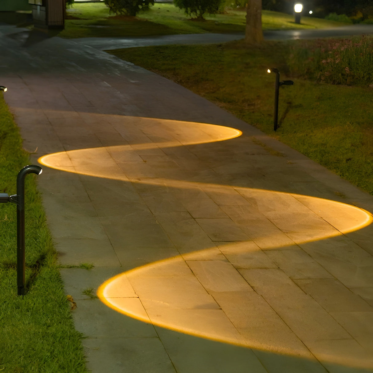 LED Solarlampor för trädgården – Dekorativ väg belysning för gård och uppfart Carvallo