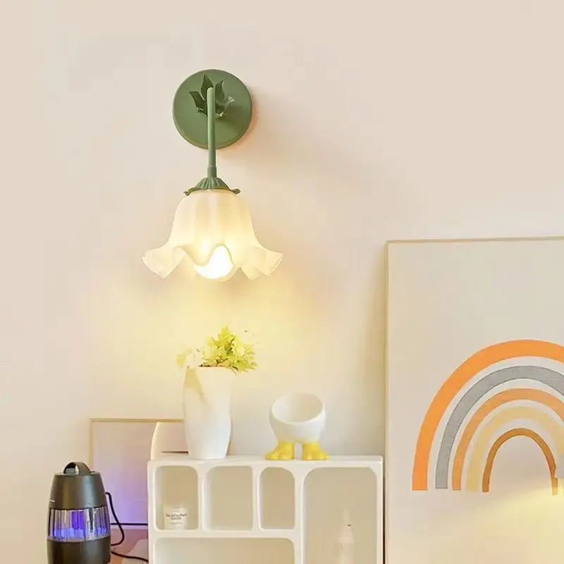 FrenchBloom - Vägglampa Sovrum Med Blomdesign Carvallo