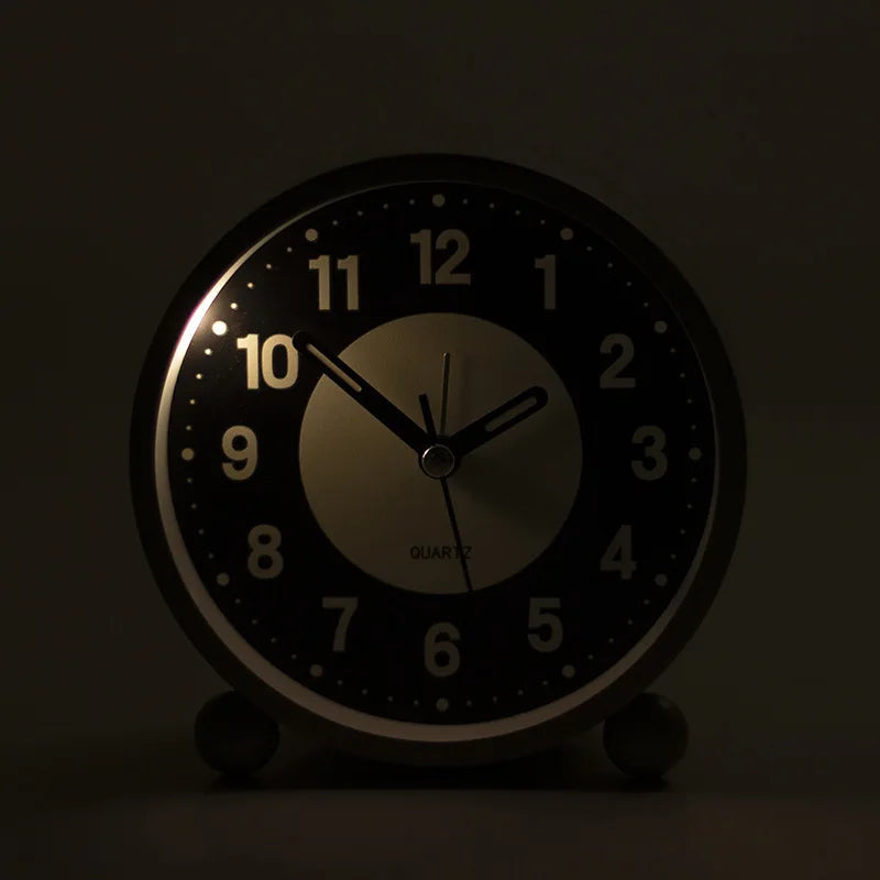 Lysande tyst väckarklocka – Icke-tickande nattlampa MILA Sverige