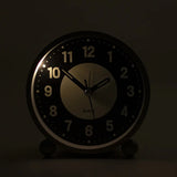 Lysande tyst väckarklocka – Icke-tickande nattlampa MILA Sverige