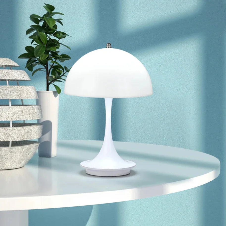 RoyaleGlow Bauhaus Svamplampa – Uppladdningsbar, Elegant & Touch-kontrollerad Carvallo