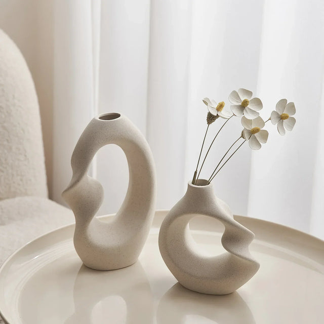 Carvallo – Skulpturala Keramiska Vaser Set med Modern Elegans Carvallo