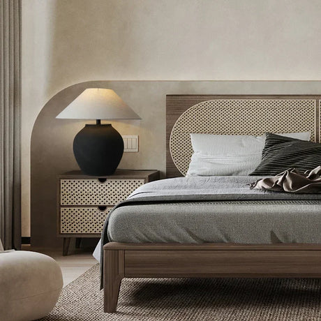 LumeVase – Keramisk Bordslampa med Minimalistisk Design Carvallo