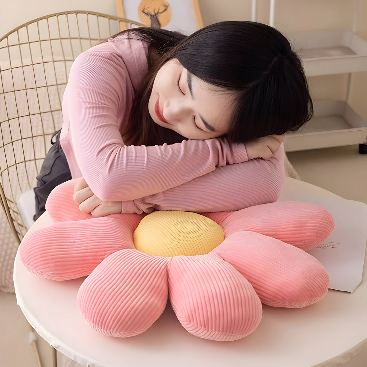 FloraDream Kudde - Mjukt Kudde med Sex Blommor Petal Carvallo