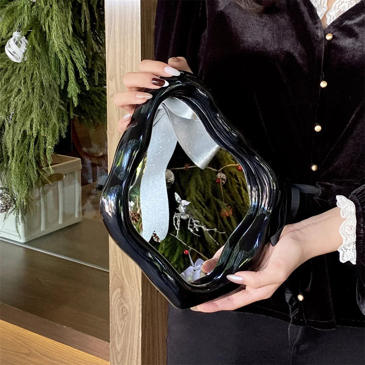 RetroLume - Snyggt oregelbundet sminkspegel med vintage charm och modern appell Carvallo