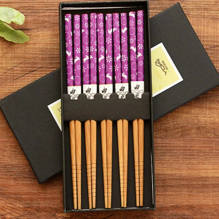 Carvallo – Lyxig 5-delars bambu ätpinnar presentset med kulturella mönster Carvallo