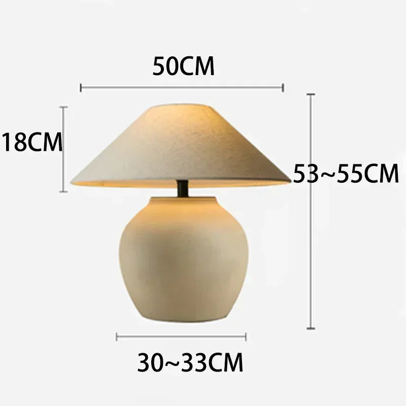LumeVase – Keramisk Bordslampa med Minimalistisk Design Carvallo