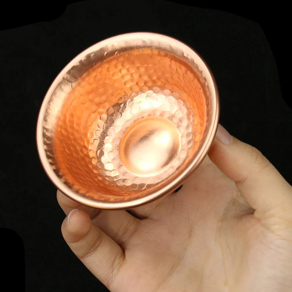 RimCurve – Rund skål med reflekterande design och mjukt böjda kanter Carvallo