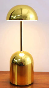 GlowLuxe - Bärbar Dimbar Bordslampa – LED Metalldesign för Stämningsfull Belysning Carvallo