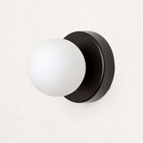 Royaleva Nordic LED Glasvägglampa – Minimalistisk Orb Sconce för Moderna Interiörer Carvallo