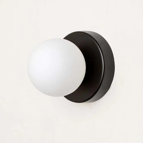 Royaleva Nordic LED Glasvägglampa – Minimalistisk Orb Sconce för Moderna Interiörer Carvallo