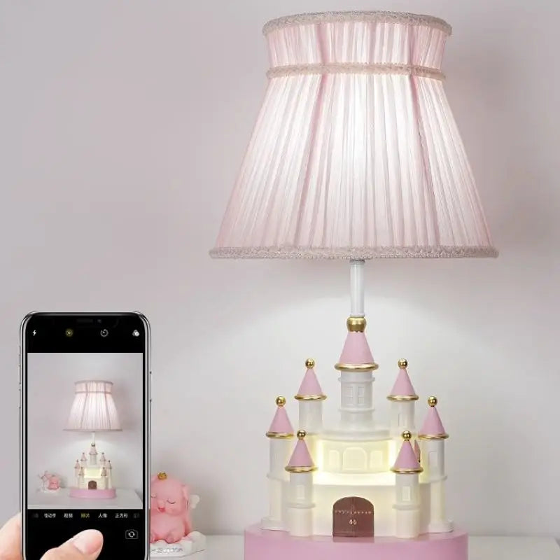 DreamCastle - Sago Takkelampa i Slott Design för Barnrum Carvallo