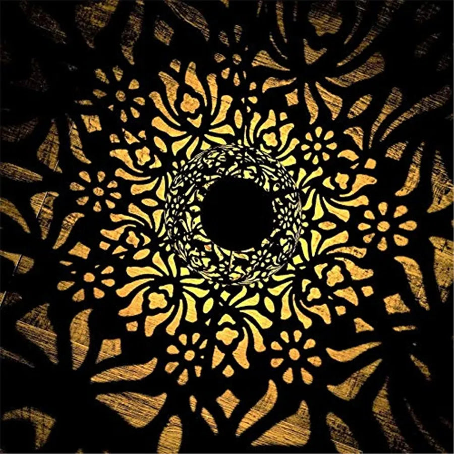 Carvallo Ljuskonst Solträdgårds-Hänglykta | Järnkonst med projektionseffekt | Vattentät | För träd, balkong & terrass Carvallo