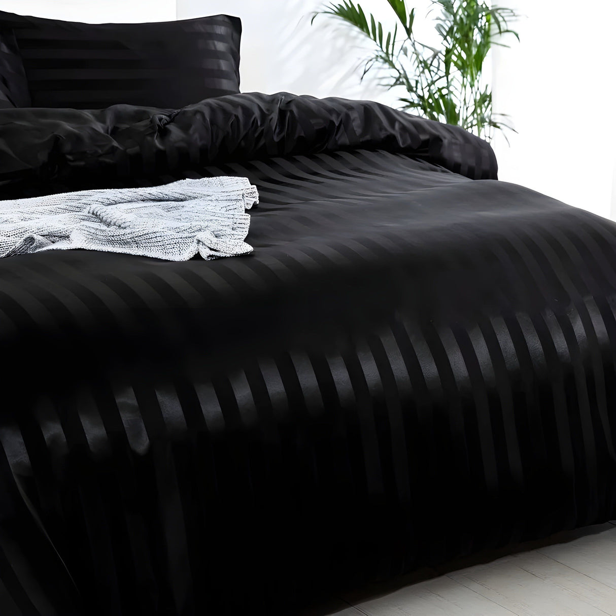 LuxSleep sängkläder set - 3-delat lyxigt randigt sängkläder set [sängkläder med dragkedja, örngott] Carvallo