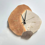 CreamWind - Modern Väggklocka med Tyst Visare och Valfritt Ljus Carvallo