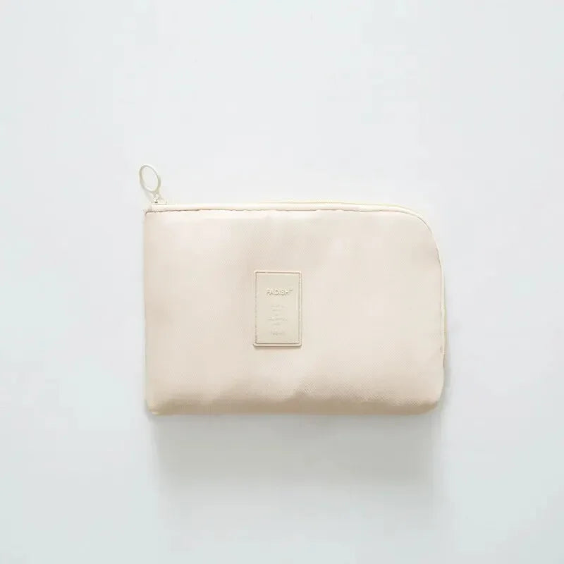 Carvallo Resväska för elektronik | Vattentät & Stötsäker | För powerbank, kablar & hörlurar | Stort kapacitet Carvallo