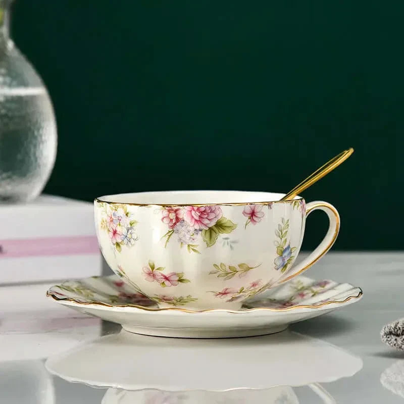 Luxury Bone China Coffee Cup – Utsökt porslinshantverk MILA Sverige
