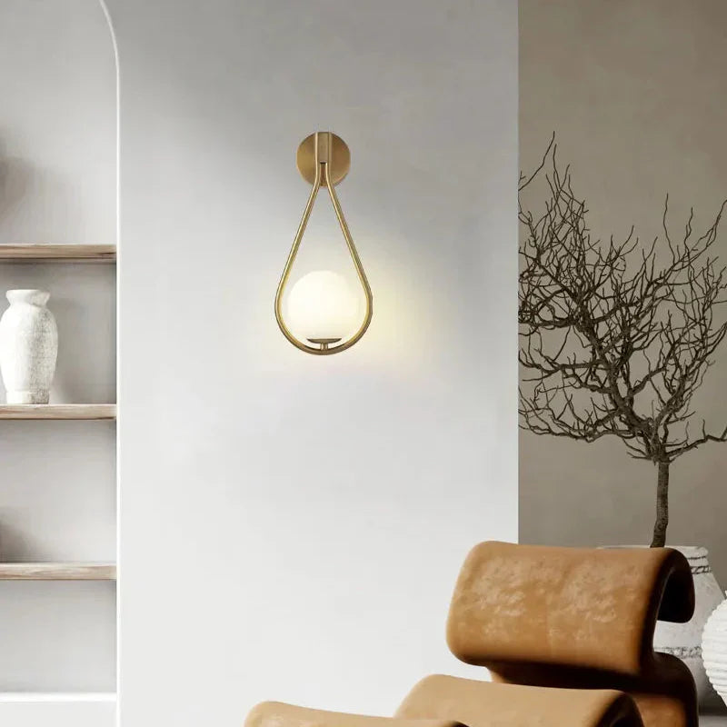 Royallure Modern LED Vägglampa USB Uppladdningsbar med Fjärrkontroll, Dimbara Nordisk Ljus Carvallo