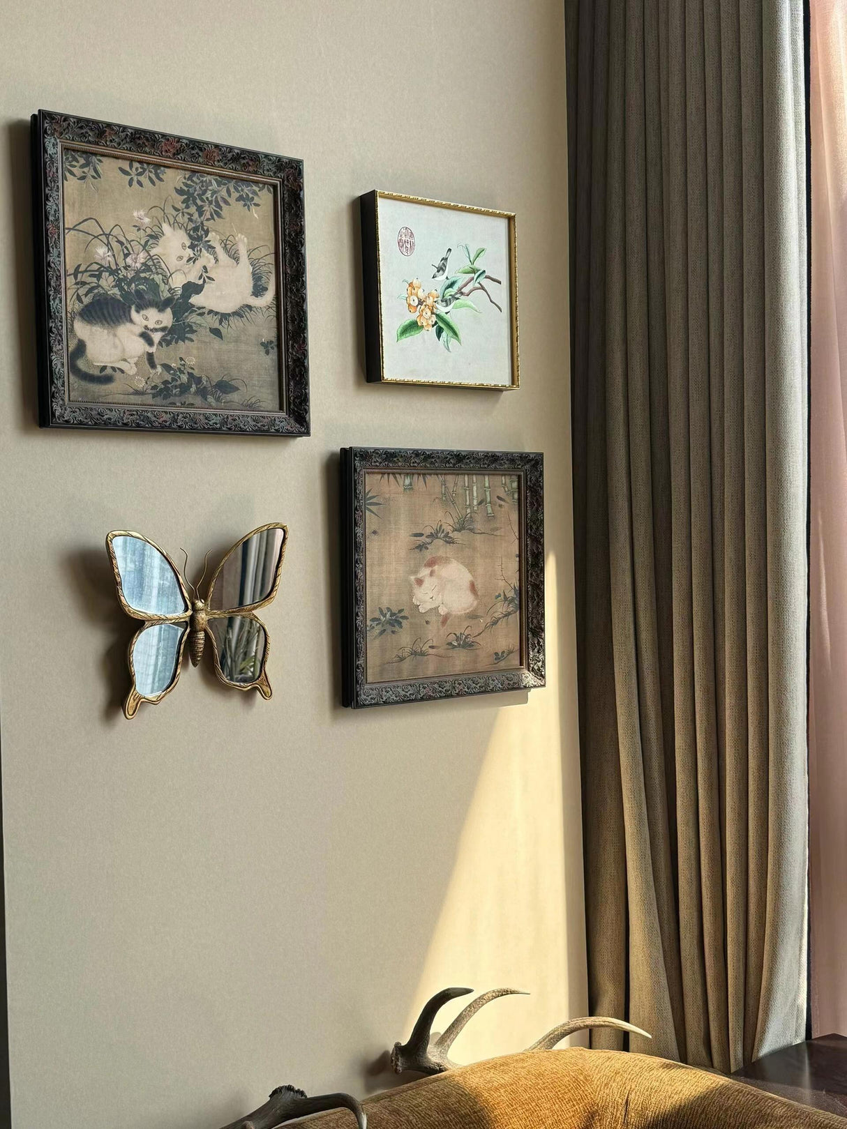 NatureGrace - Elegant blommig väggkonst för naturlig charm Carvallo