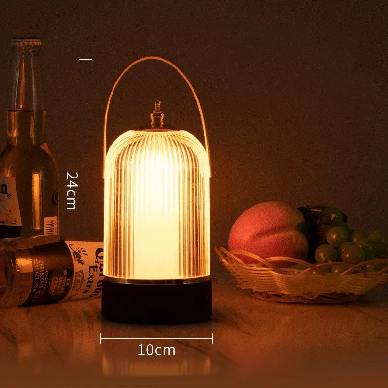 VintageGlow - Bärbar Retro Fågelbur Bordslampa – Stämningsfull LED Belysning i Klassisk Design Carvallo