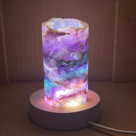 RainbowGlow – Fluorite table lamp with enchanting light effects for a calming atmosphere Carvallo