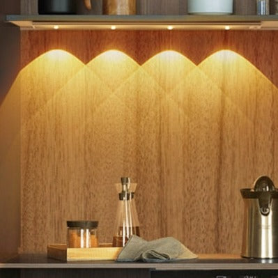 Royelux Rörelsesensor LED Skåplampa – Ultra-tunn, USB-laddningsbar och dimbar Carvallo