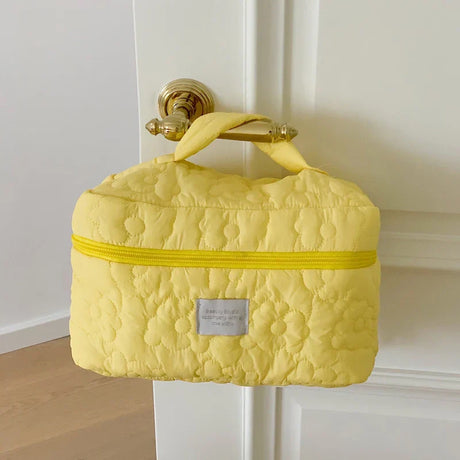 Carvallo Vadderad KosmetiskPåse i Bomull | MakeupPåse med Dragkedja för Damer | Resekulturpåse med Blommönster & Inre Fack Carvallo