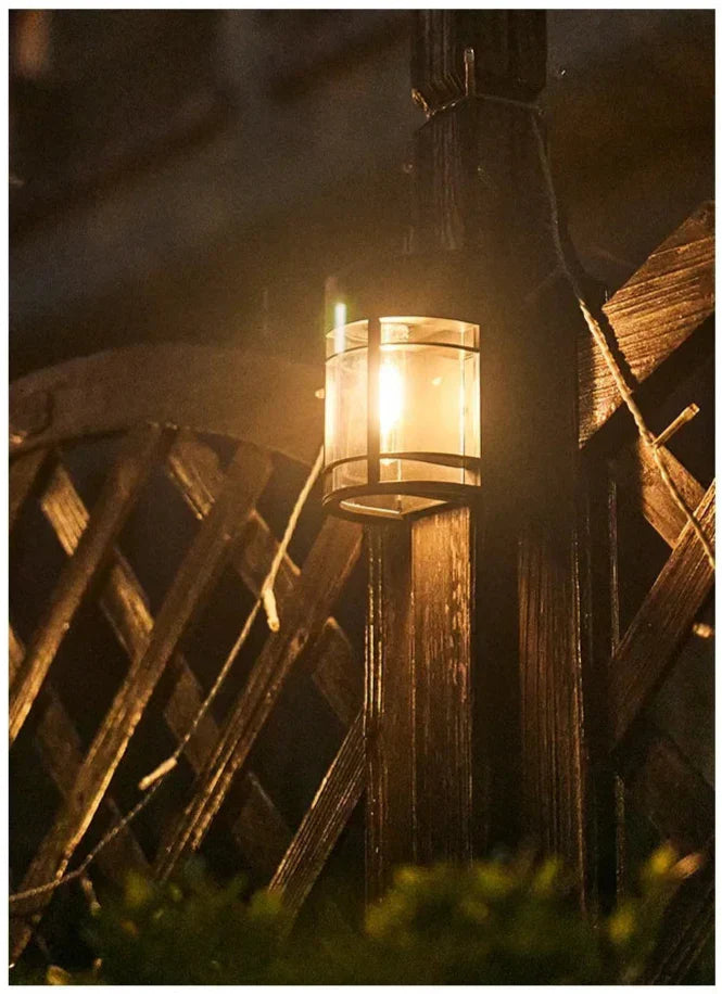 Utomhusvägglampa med glas och galler – LED trädgår belysning, väderbeständig för terrass & balkong Carvallo