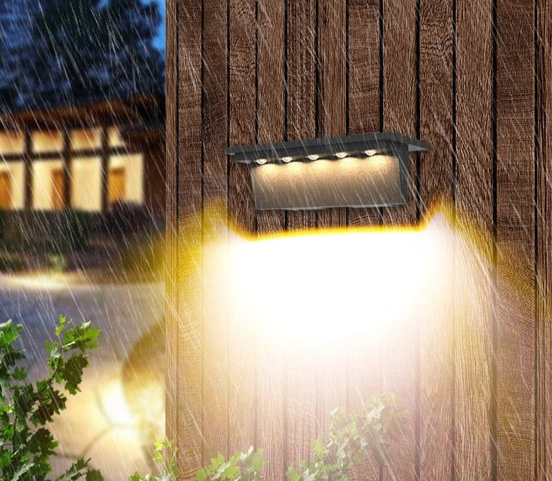 Carvallo Guard Solarlampa Solar Vägglampa med Rörelsesensor | Smart LED-belysning | IP65 Vattentålig | 6x11,9 cm Carvallo