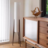 Retro Golvlampa i Massivt Trä – Vit Tygskärm Hemnix