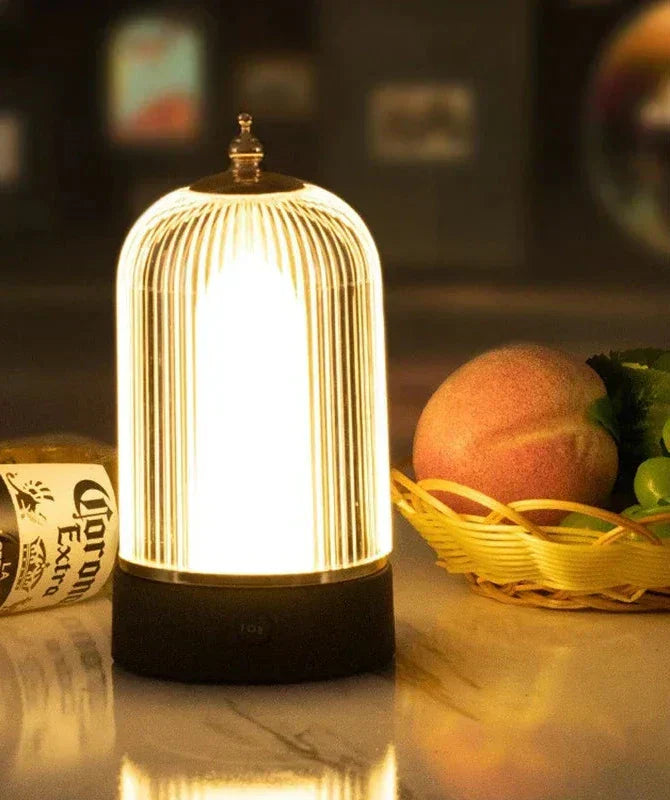 VintageGlow - Bärbar Retro Fågelbur Bordslampa – Stämningsfull LED Belysning i Klassisk Design Carvallo