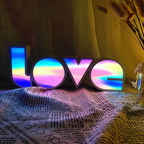 Modern Art Deco LOVE-lampa – Vattentätt LED-ljus MILA Sverige