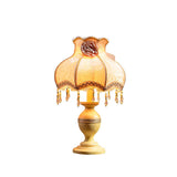Vintage French Country Bordslampa – Resin Base med Rose Tofs Accent MILA Sverige