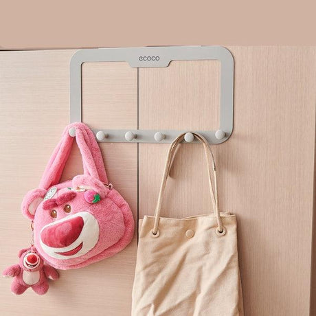 Praktisk dörrkrok för upphängning Carvallo