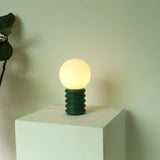 Vintage orange bordslampa i massivt glas – Retro berlock med varmt sken MILA Sverige