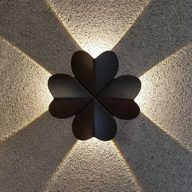 Fyrklöverform för uteplats MILA Sverige