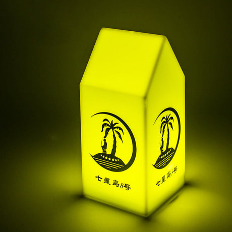 Art Deco LED-bordslampa – elegant hårdvarudesign Save translation MILA Sverige