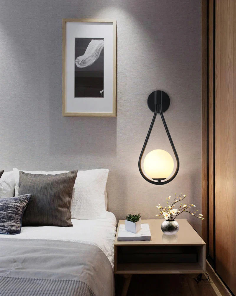 Royallure Modern LED Vägglampa USB Uppladdningsbar med Fjärrkontroll, Dimbara Nordisk Ljus Carvallo