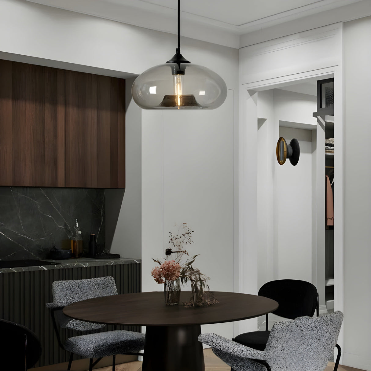 Glaspendellampa – Elegant design och varmt ljus | Perfekt för vardagsrum och matplats Carvallo