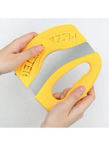 Carvallo Pizzaskärare av rostfritt stål med skyddshuv | Rundkniv för precis skärning av pizza, örter, ost och deg | Ergonomisk och diskmaskinssäker Carvallo