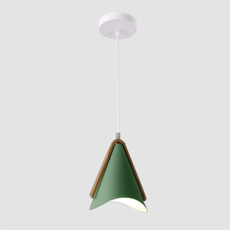NovaLume – Modern taklampa med elegant, minimalistisk design och praktisk funktionalitet Carvallo